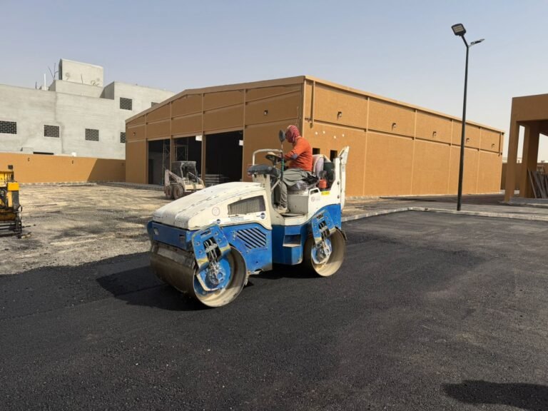 Asphalt yard surface for a warehouse in Riyadh
